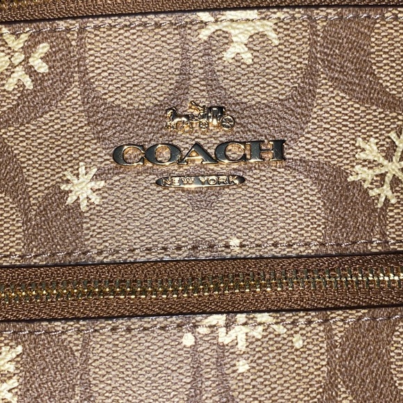 Coach Signature Canvas Mini File Holiday bag - Picture 3 of 8